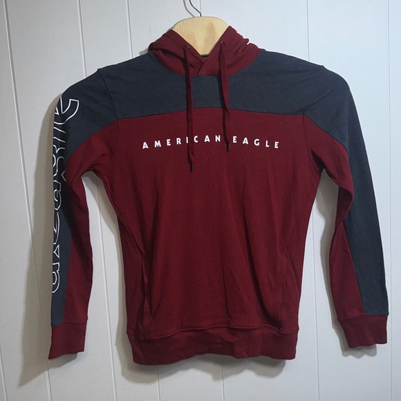 American Eagle Outfitters Other - American Eagle Mens XS Burgundy Charcoal Colorblock Graphic Logo Hoodie XS 08513
